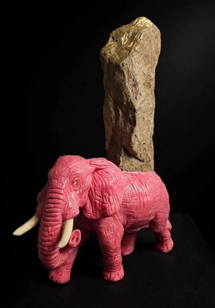“Elefante” 2026, fiberglass, wood, chewing- gum, stone- cm. 26 x 12 x 38